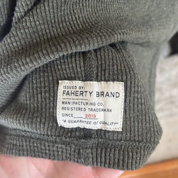 EUC Faherty Green Thermal Knitwear Henley - Picture 4 of 5